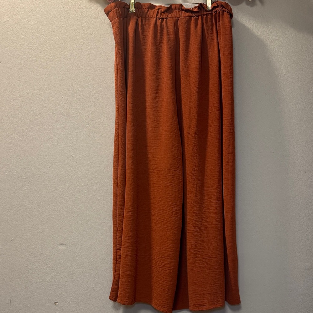 Rust Tie-Waist Wide Leg Pants - Women - Picture 10 of 12